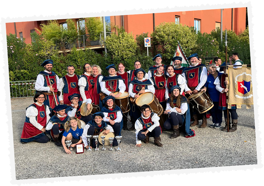 Sbandieratrici e Musici Capriolo
